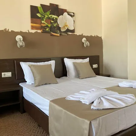 Szálloda Family Teos 2*