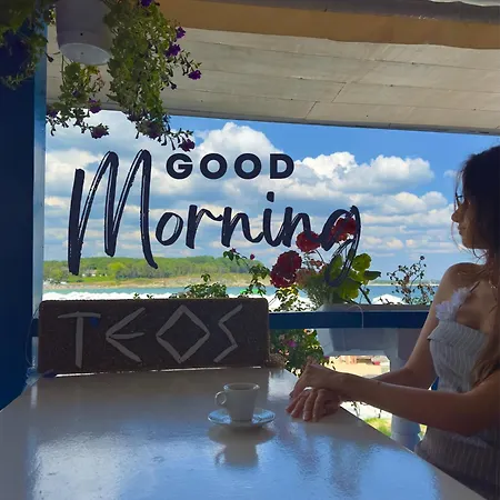 Family Teos Szálloda 2*