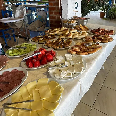 Szálloda Family Teos 2*