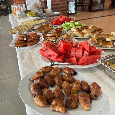 Szálloda Family Teos Kiten