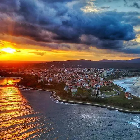 Family Teos Szálloda Kiten