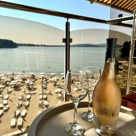 Szálloda Family Teos Kiten