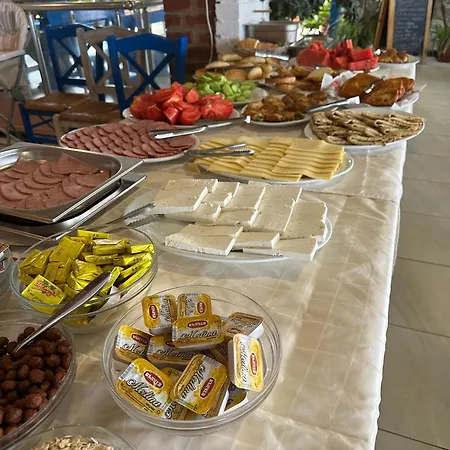 Family Teos Hotell Kiten (Burgas)