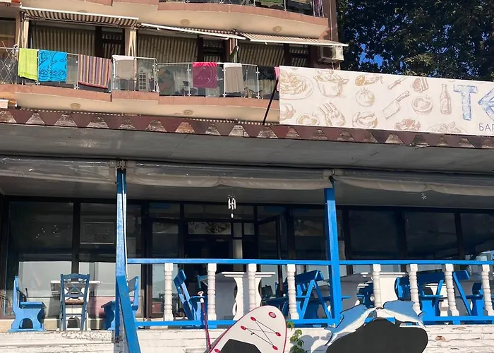 Family Teos 2* Китен