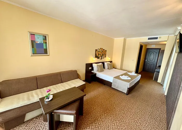 Отель Family Teos 2*